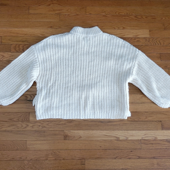 Oversized Chunky Cozy Pullover Sweater - Picture 10 of 12